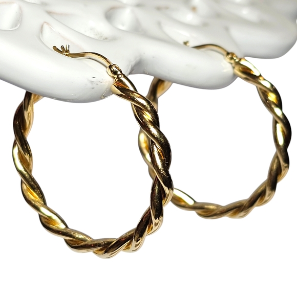 Vintage 14k gold 21mm Hoop Earrings - Picture 12 of 16